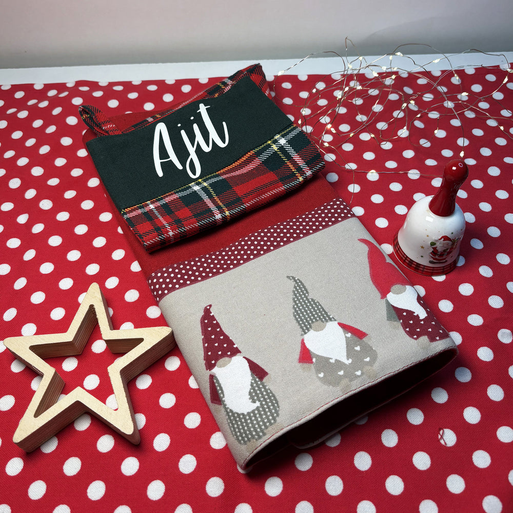 Personalised glow-in-the-dark Christmas stockings + Table Mat